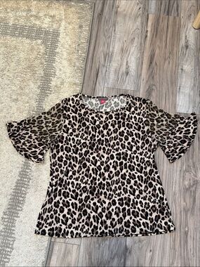 Vince Camuto Leopard Print Flutter Sleeve Blouse - Beige, Black & Brown